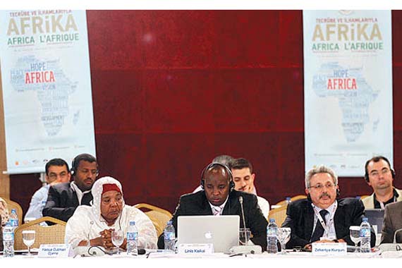 Participants of the Abant meeting from Turkey and Africa agreed that mutual understanding is improving. <br/>(Photo: Today's Zaman, Turgut Engin)