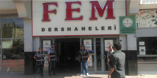 Eight institutions owned by the Safa Education Institution were raided by the police along with inspectors from several ministries and institutions. (Photo: Cihan)