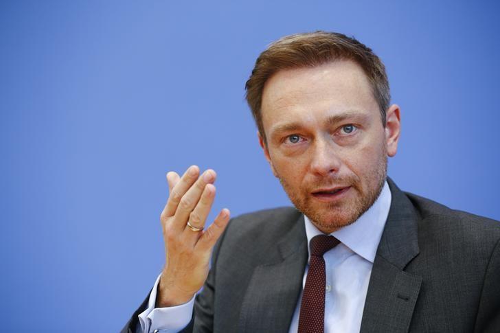 Christian Lindner, chairman of the liberal Free Democratic Party, addresses the media in Berlin, Germany, March 14, 2016.
REUTERS